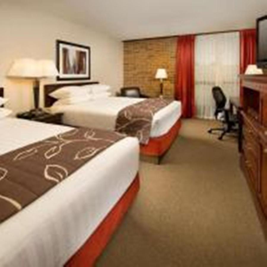 Hotel Lotus Kansas City Merriam Exterior photo