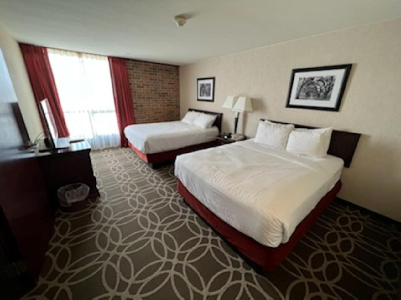 Hotel Lotus Kansas City Merriam Exterior photo